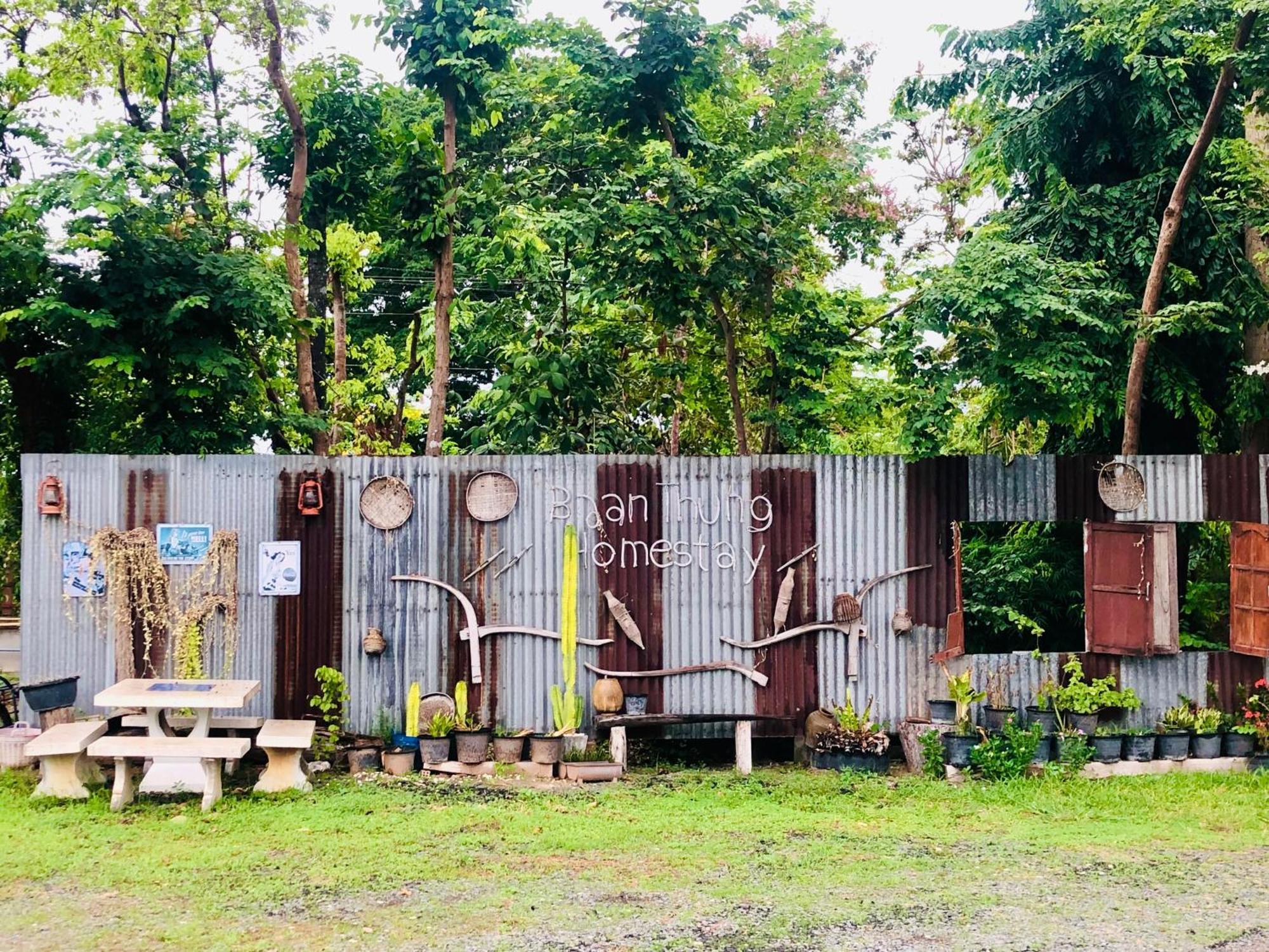 Baan Thung Home Stay Prasat Bagian luar foto