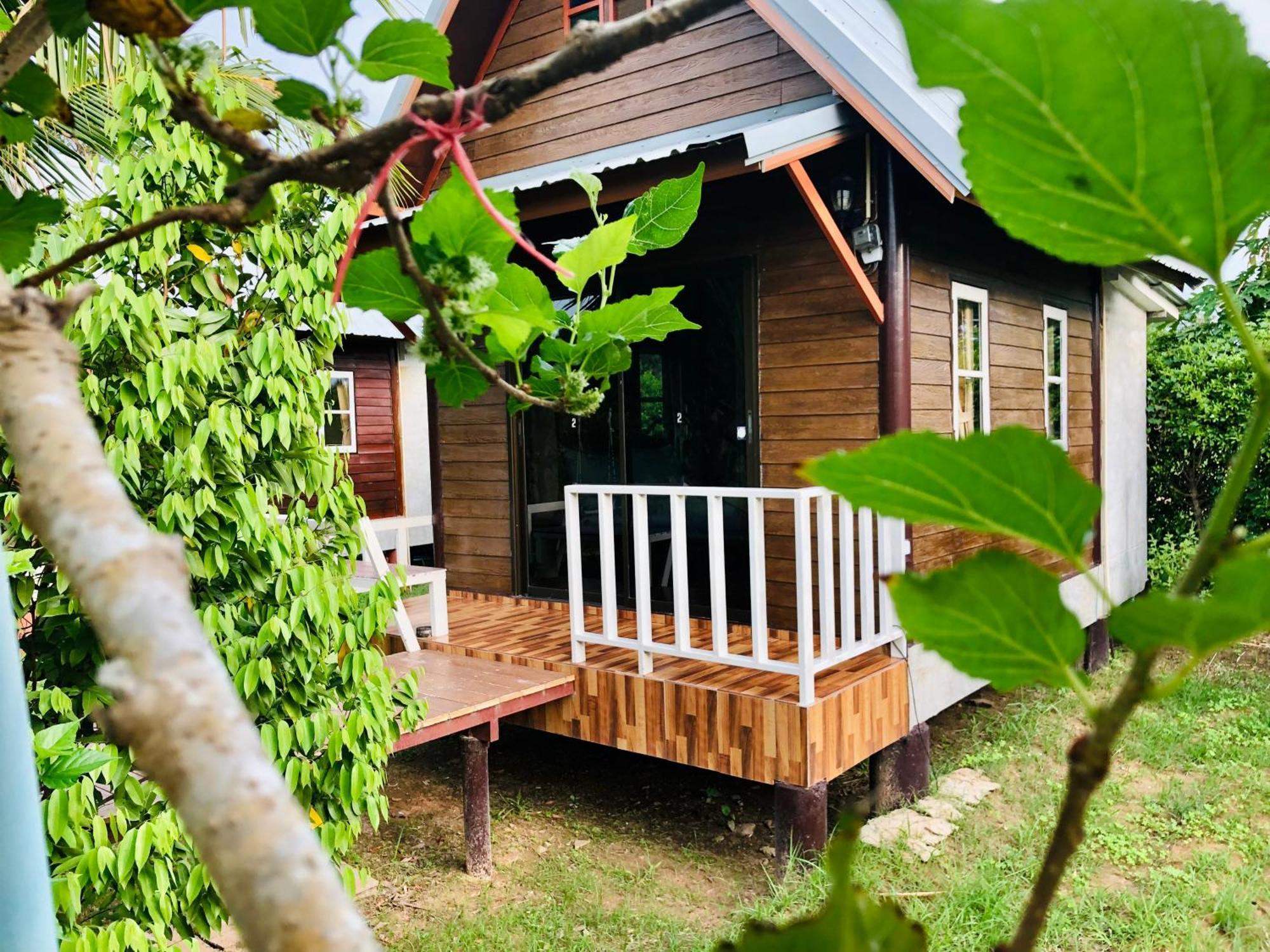 Baan Thung Home Stay Prasat Bagian luar foto