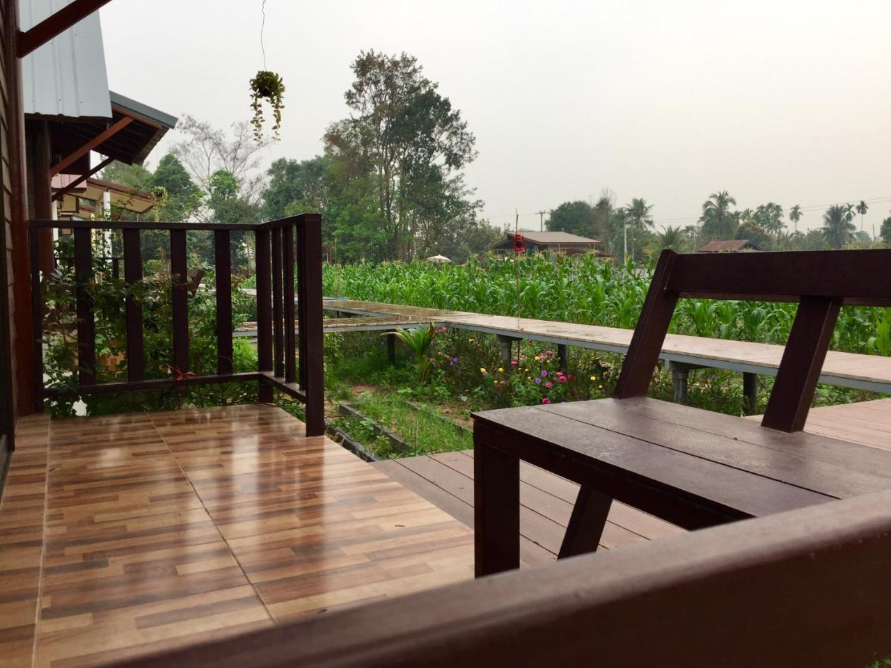 Baan Thung Home Stay Prasat Bagian luar foto