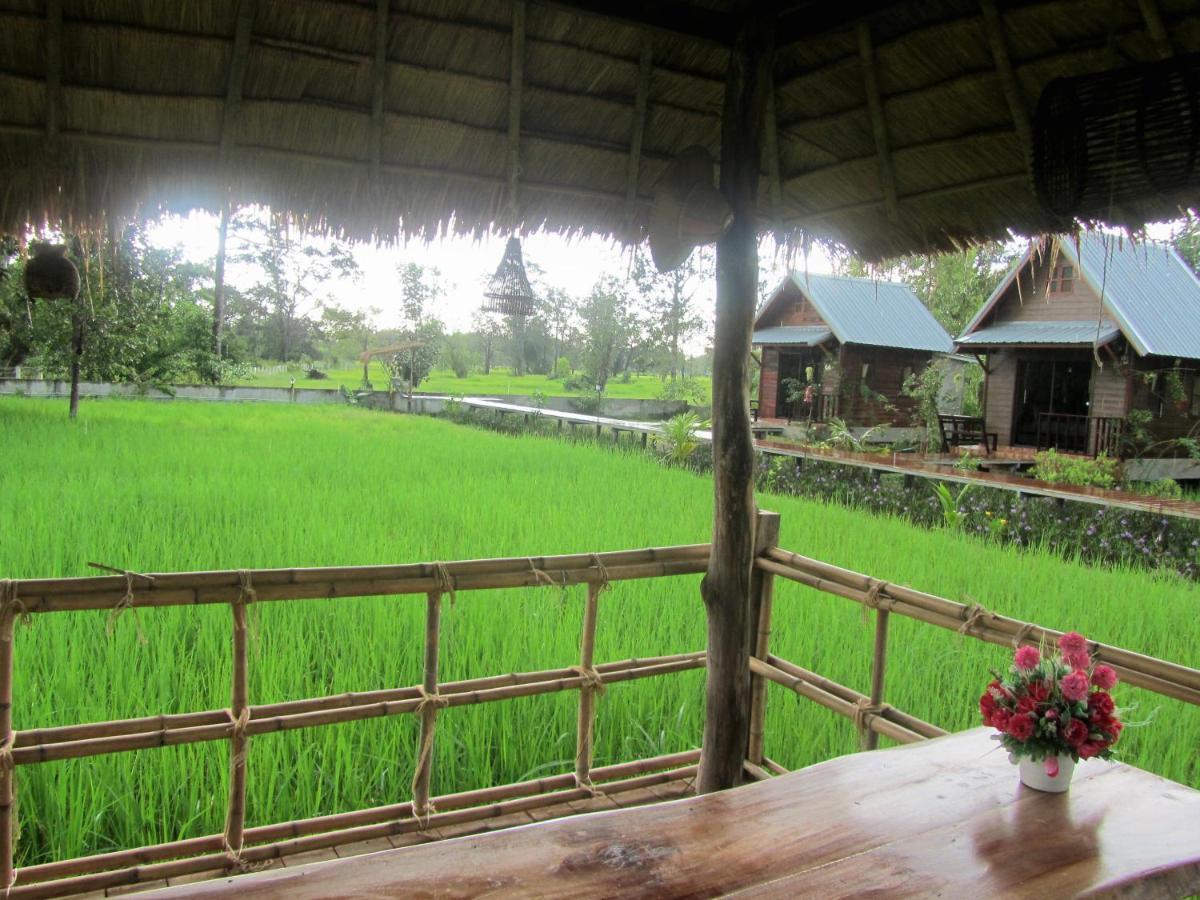 Baan Thung Home Stay Prasat Bagian luar foto