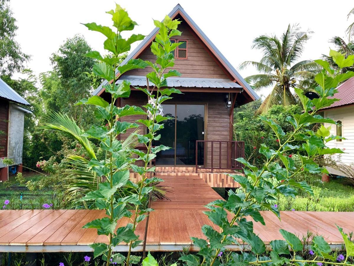 Baan Thung Home Stay Prasat Bagian luar foto